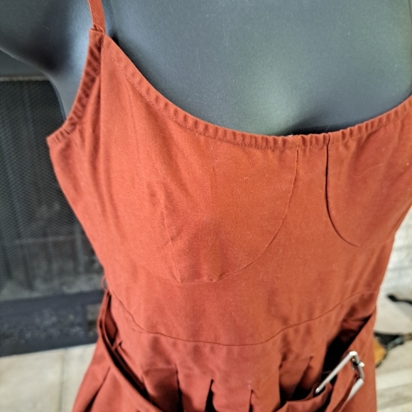 Future Collective Size 2 Women's Rust Color Midi Dress Sleeveless Adjustable - Picture 2 of 12